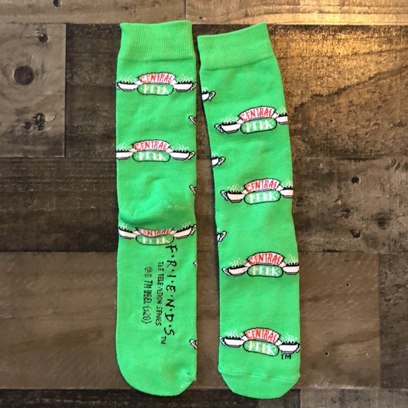 6 Pairs F.R.I.E.N.D.S. Socks - Picture 6 of 7